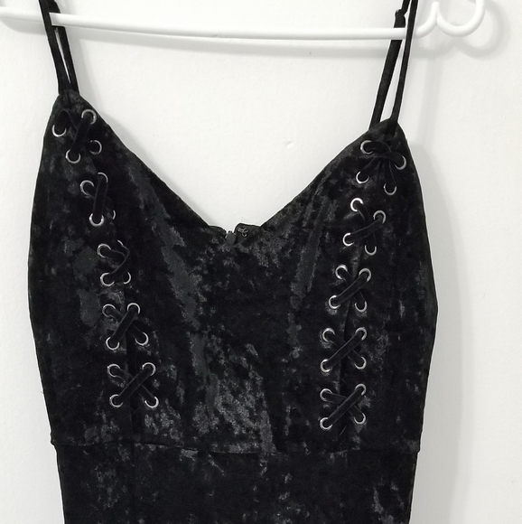 GUESS Dress - Picture 2 of 3